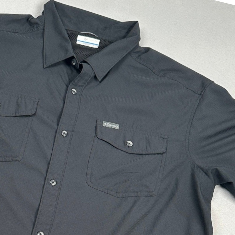 Vented Columbia Omni-Wick Mens 2XT Black Short Sleeve Button Down Shirt AT9136